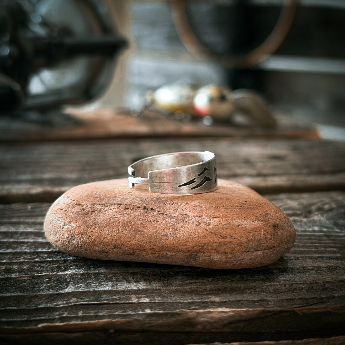 Adjustable Fish Ring
